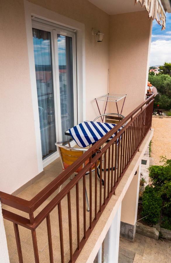 689 Banjol Appartement Buitenkant foto